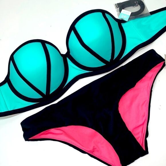 🔥VICTORIA SECRET PINK SWIMSUIT top pushup large bottom small New - Picture 1 of 9